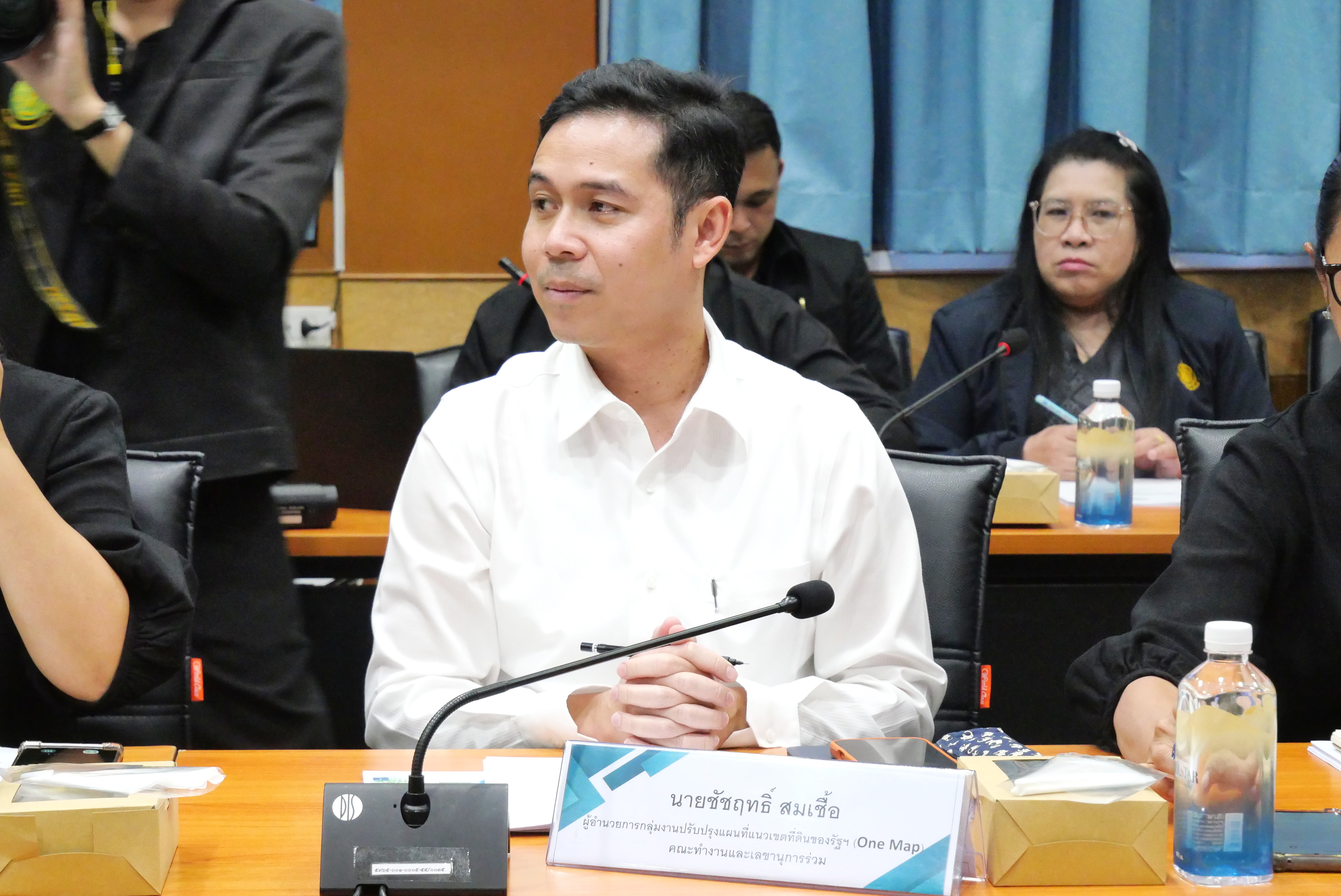 title - ส.ป.ก.ร่วมประชุมคณะทำงานเร่งรัดการปรับปรุงแนวเขตปฏิรูปที่ดินที่ประกาศเขตปฏิรูปที่ดินครอบคลุมทั้งอำเภอให้คงเหลือเฉพาะเขตดำเนินการปฏิรูปที่ดิน โดยใช้ผลจากการปรับปรุงแผนที่แนวเขตที่ดินของรัฐแบบบูรณาการ มาตราส่วน 1 : 4000 (One Map) 122 อำเภอ 21 จังหวัด 